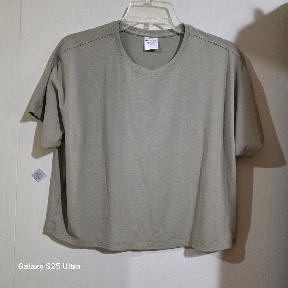 Womens Athletic Light Gray Crop top size XS used
